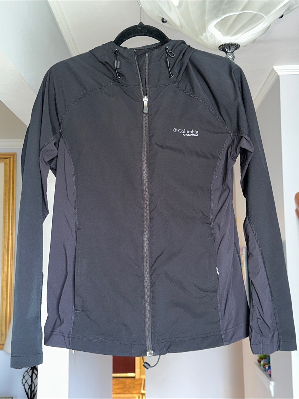 Columbia Women's Black Titanium Hooded Water Resistant Jacket Sz L